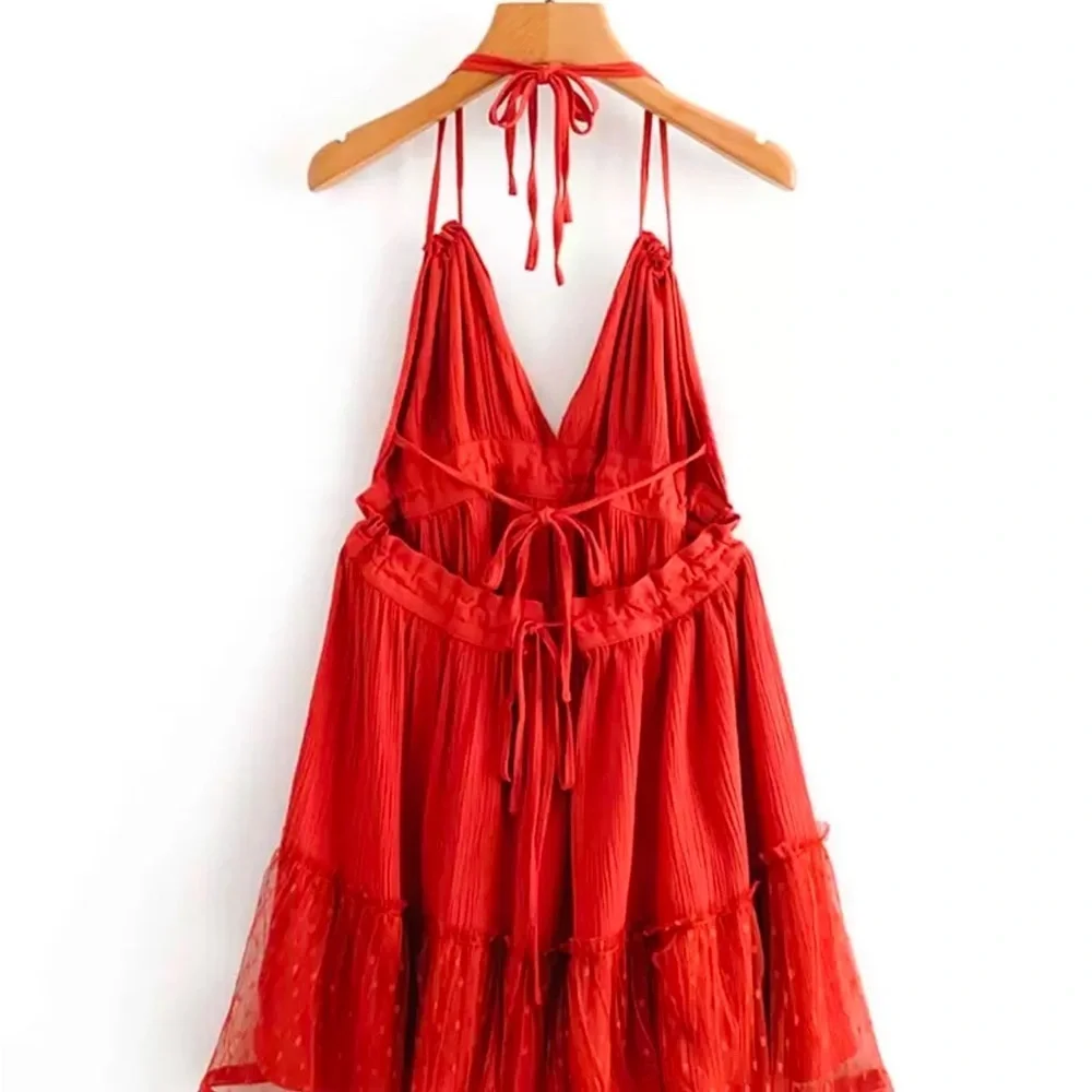 SHEIN Red Halter Neckline and Tiered Design - Picture 2 of 2